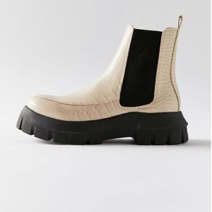 Urban outfitters Eden Chelsea Boots